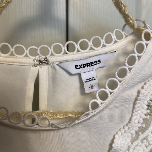 EXPRESS ivory lace neck blouse, size very feminine and pretty, size L - Picture 3 of 9